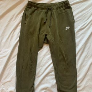 Nike Men’s Classic Jogger Size M